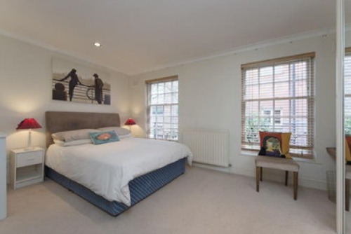 Notting Hill Mews for Sale Bedroom